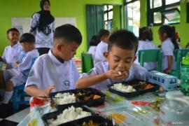 Makan Bergizi Gratis menjadi perhatian Pemerintah Kalurahan Wunung 